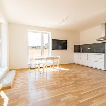 Penthouse # 81 With Panoramic City View In Elite Rezidence With Free Parking Prag Exteriör bild