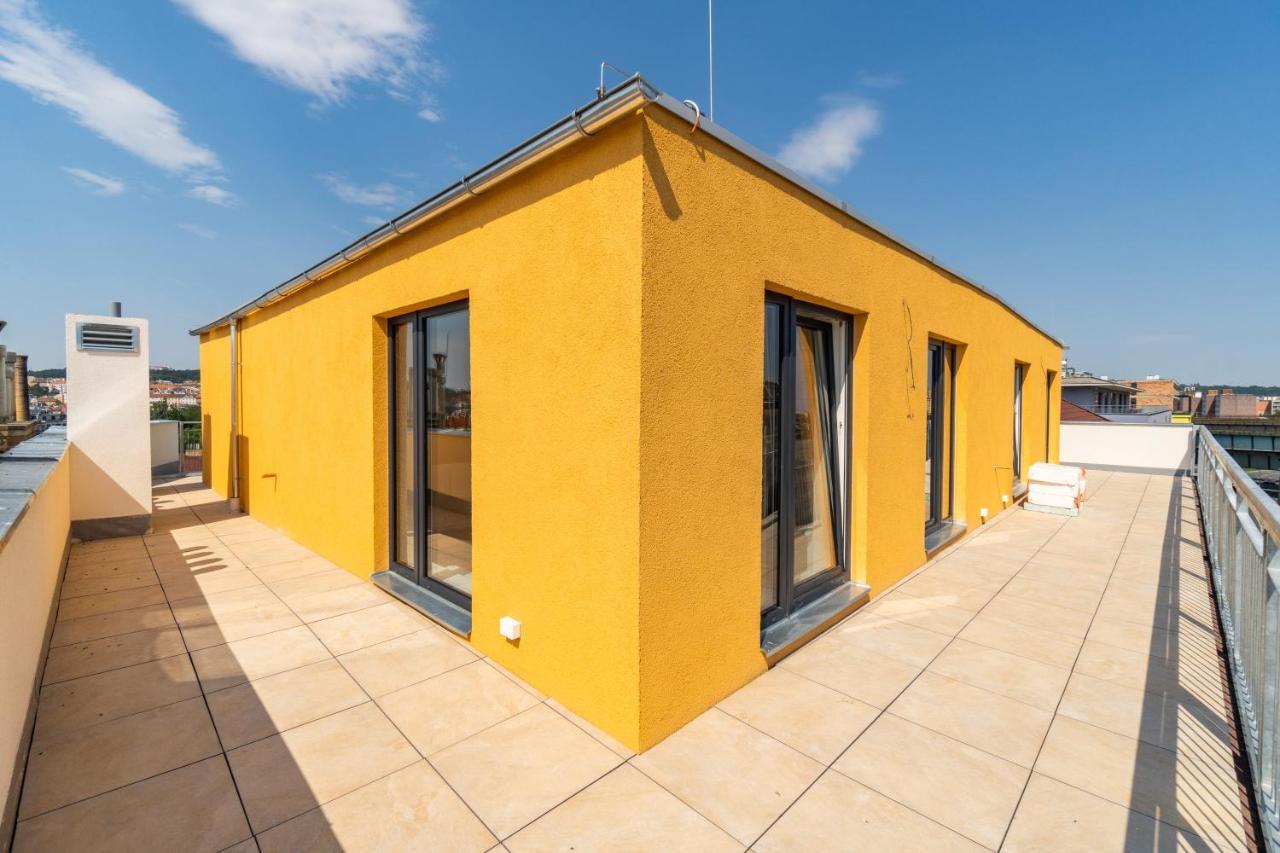 Penthouse # 81 With Panoramic City View In Elite Rezidence With Free Parking Prag Exteriör bild